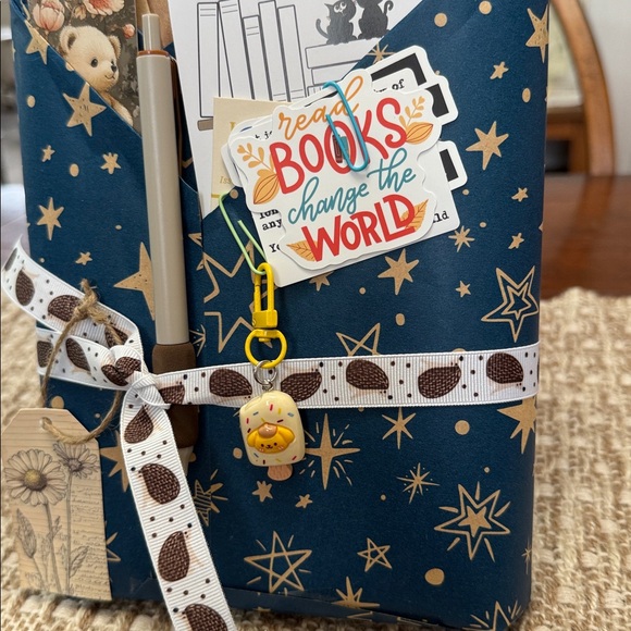 Blind date with a book hardcover about drama, love and loss chick lite - Picture 3 of 5